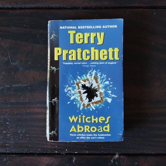 Terry Pratchett Collection - 8 Discworld Novels - Picture 8 of 8